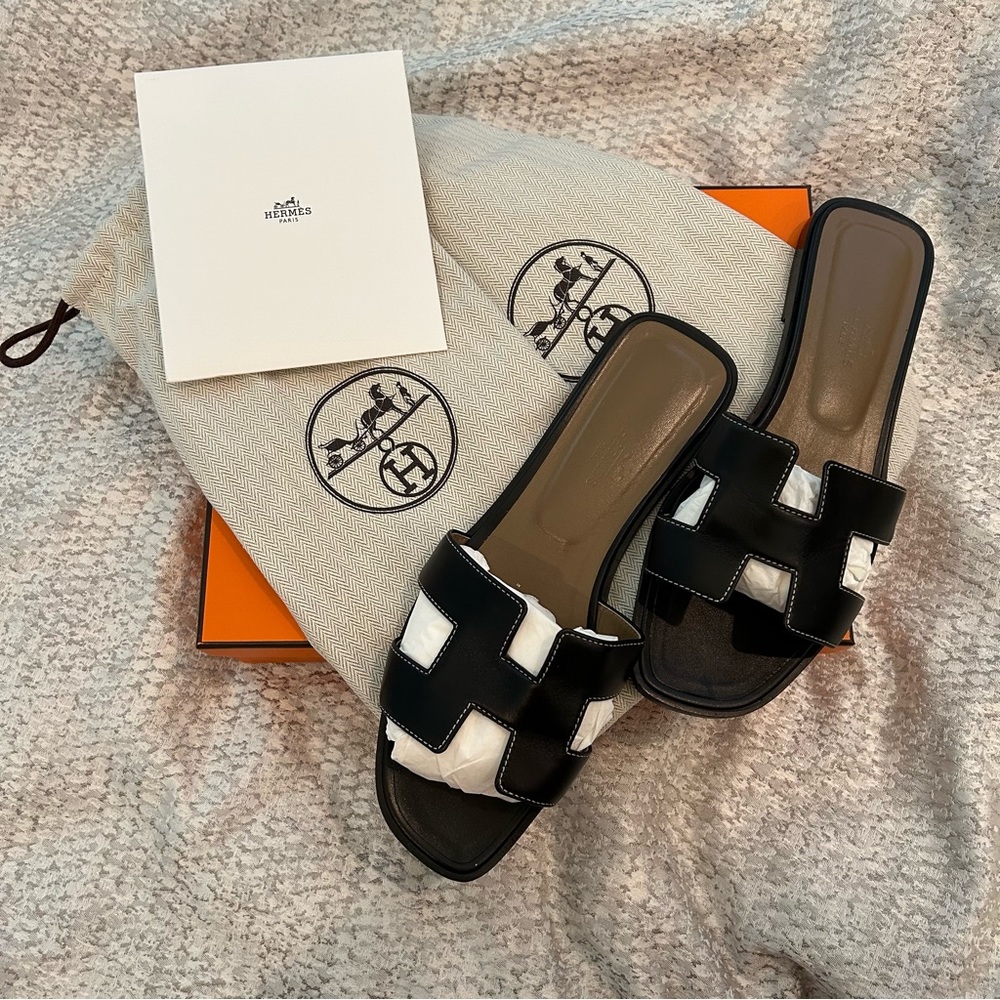 EUC 🧡 AUTHENTIC HERMĒS ORAN SANDALS